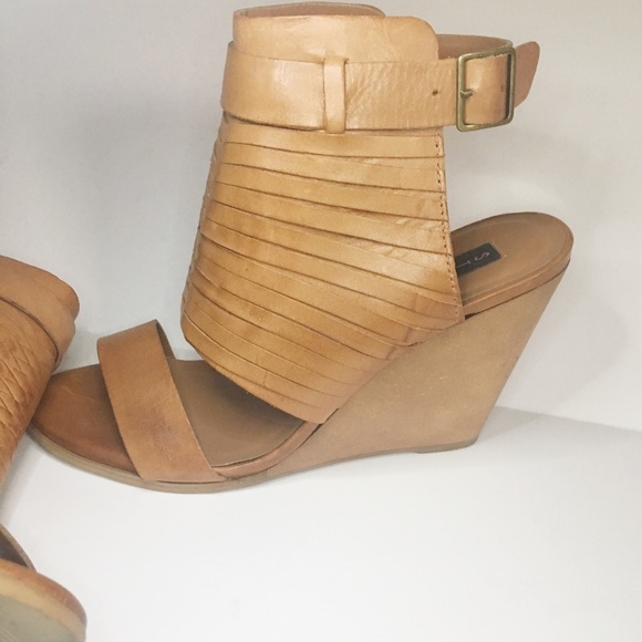 Steven By Steve Madden Shoes - Steve Madden real leather wood wedge sandals